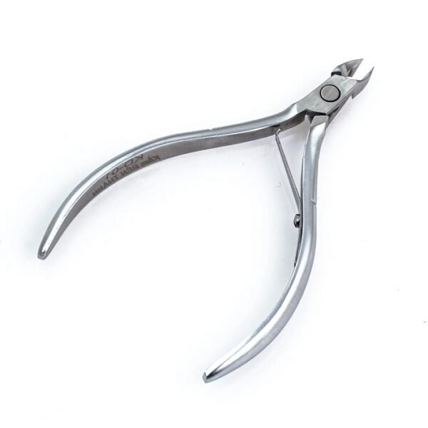 Professional Cuticle Nipper 1/2 Jaw – Natural Look Pakistan