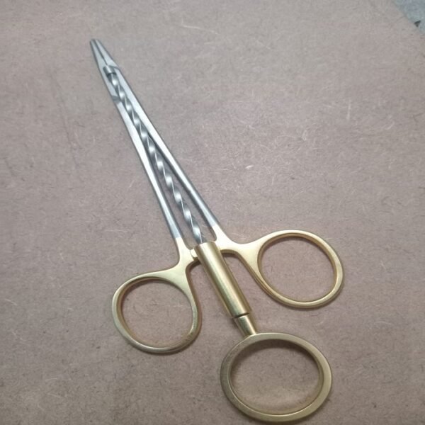 Corwin Needle Holders for Surgeons - Image 2